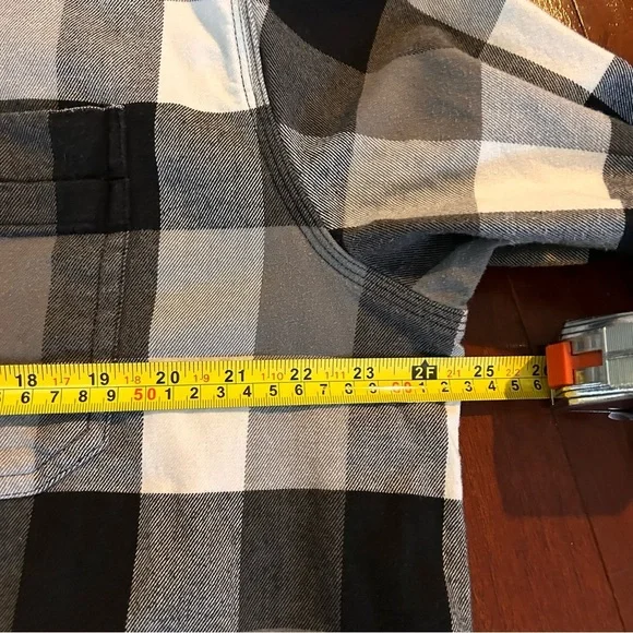 Carhartt Men's Loose Fit Heavyweight Flannel Plaid Shirt black n white 2XL - Picture 4 of 7